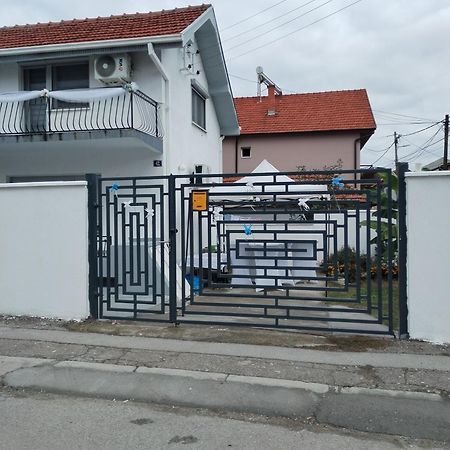 Gostinska Kuca Apartment Leskovac  Luaran gambar